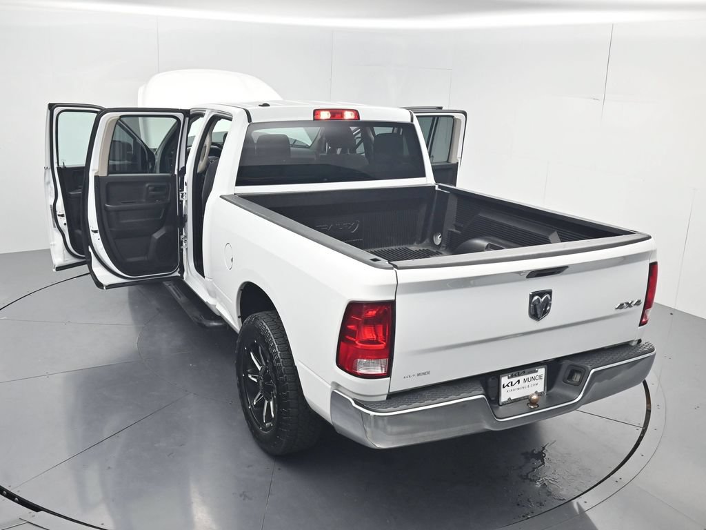 Used 2018 RAM 1500 ST w/ SXT Appearance Group AWD/4WD image 48