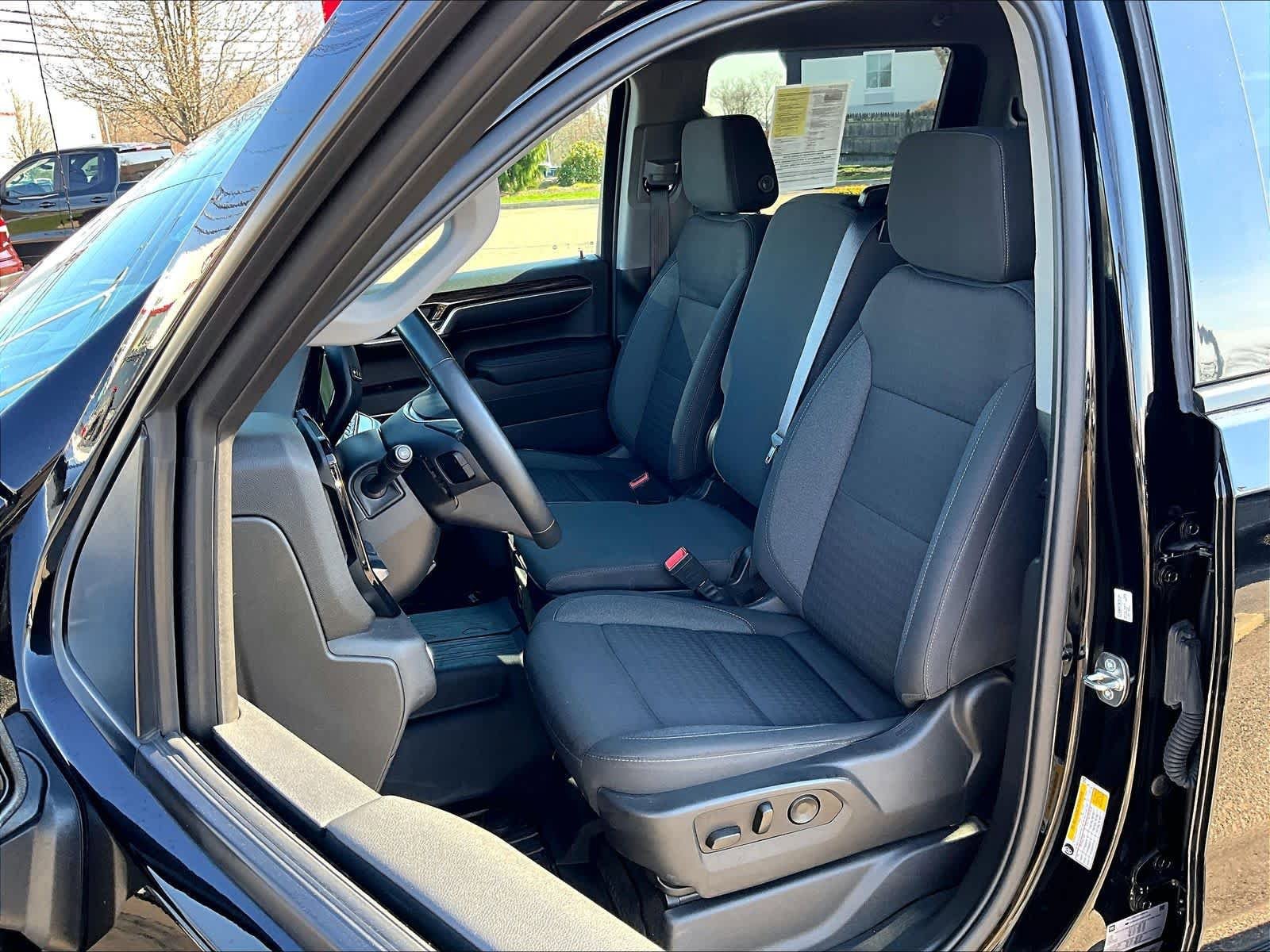 Used 2023 GMC Sierra 1500 Elevation w/ LPO, Elevation Black Package AWD/4WD image 10