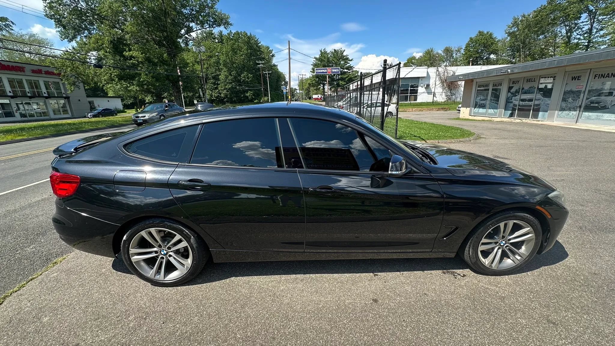 Used 2016 BMW 328i Gran Turismo xDrive AWD/4WD image 4