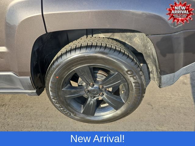 Used 2015 Jeep Patriot Sport w/ Power Value Group FWD image 21