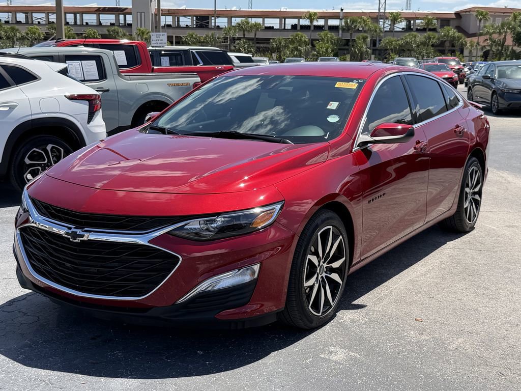 Used 2025 Chevrolet Malibu RS FWD image 9