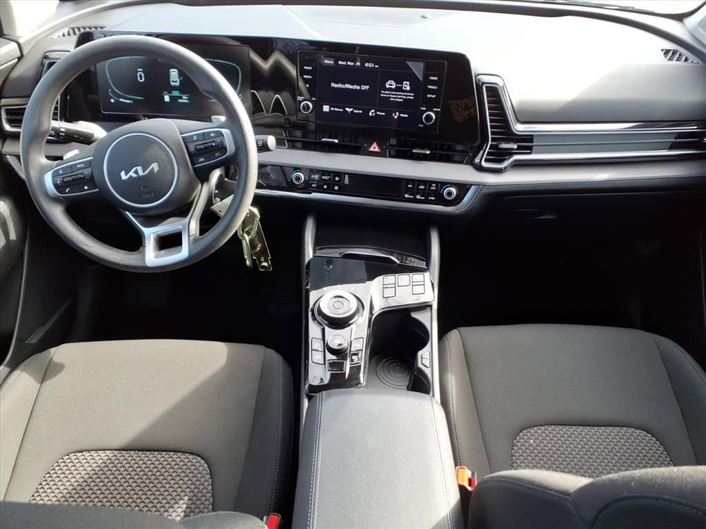 Used 2023 Kia Sportage LX image 13