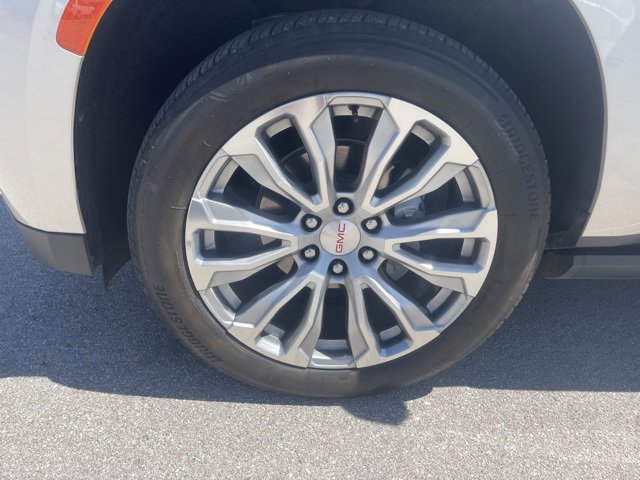 Used 2023 GMC Yukon Denali image 10