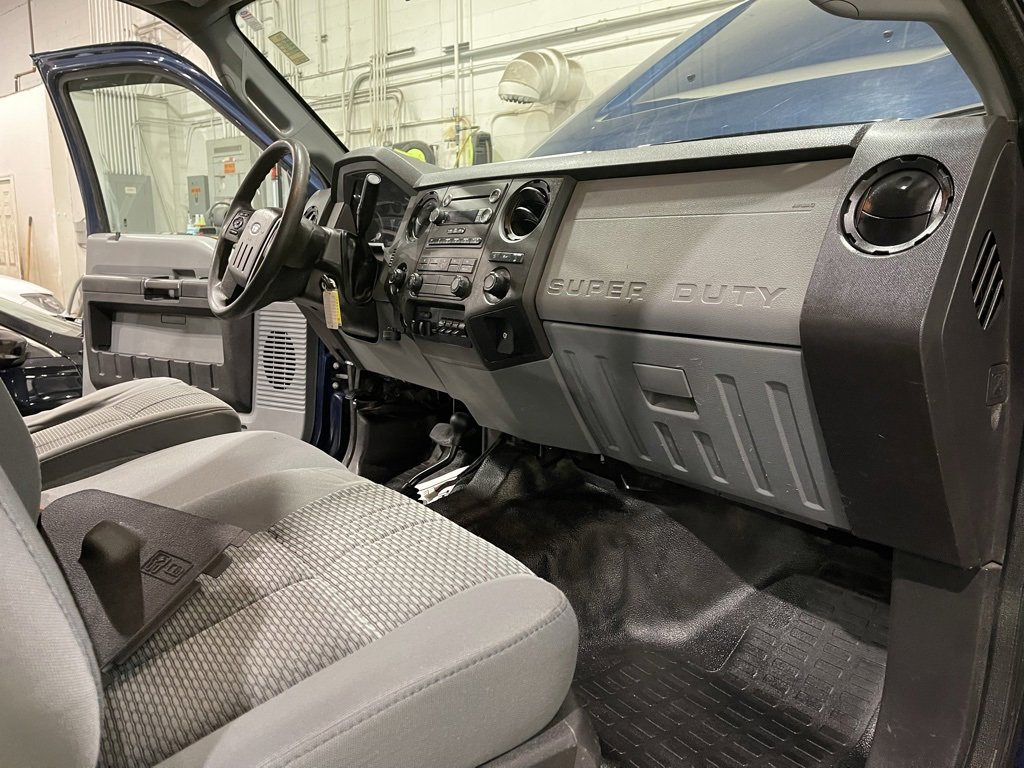 Used 2015 Ford F250 XL w/ Power Equipment Group image 32