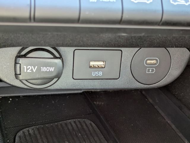 Used 2025 Hyundai Elantra Sport image 20