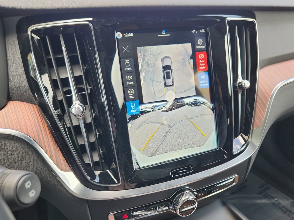 New 2026 Volvo V60 B5 Cross Country Plus w/ Climate Package image 9