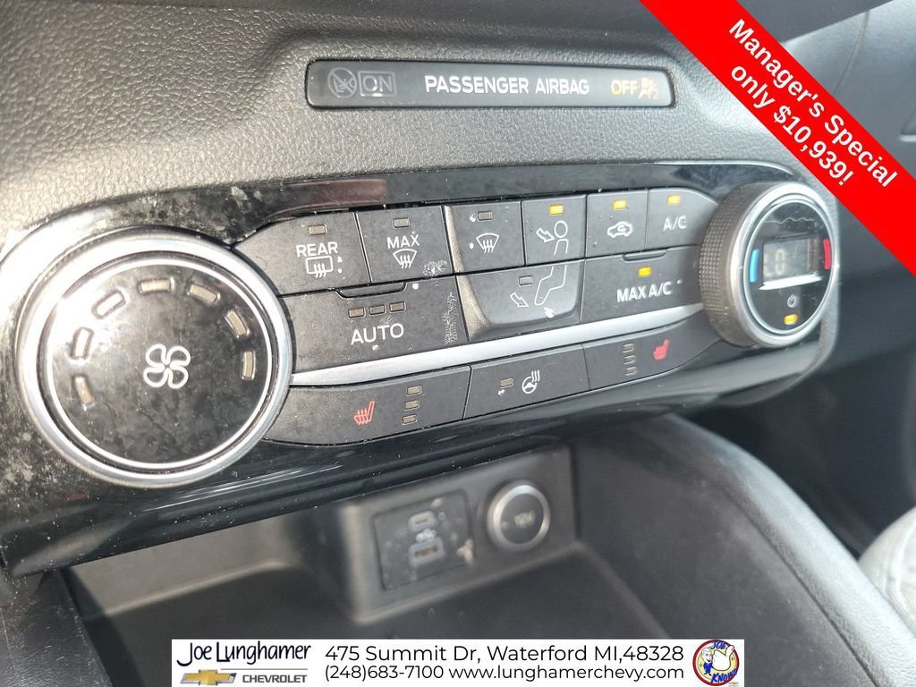 Used 2021 Ford Escape SE w/ Cold Weather Package FWD image 12