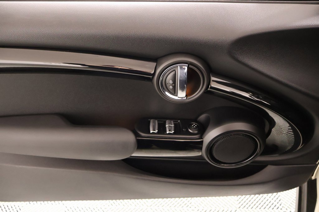 Used 2021 MINI Cooper S image 15