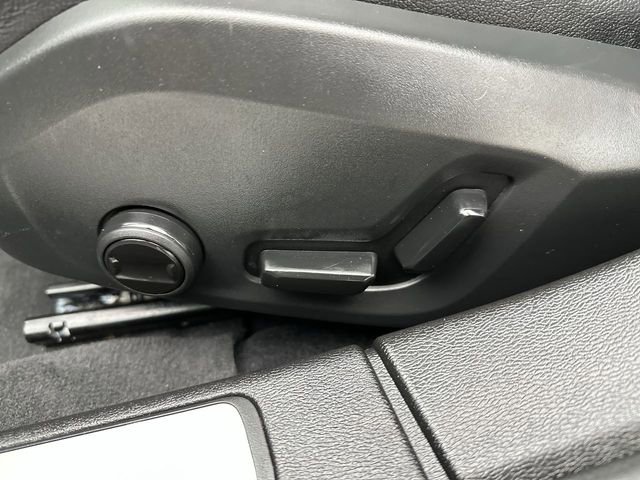 Certified 2025 Volvo S60 B5 Core image 12