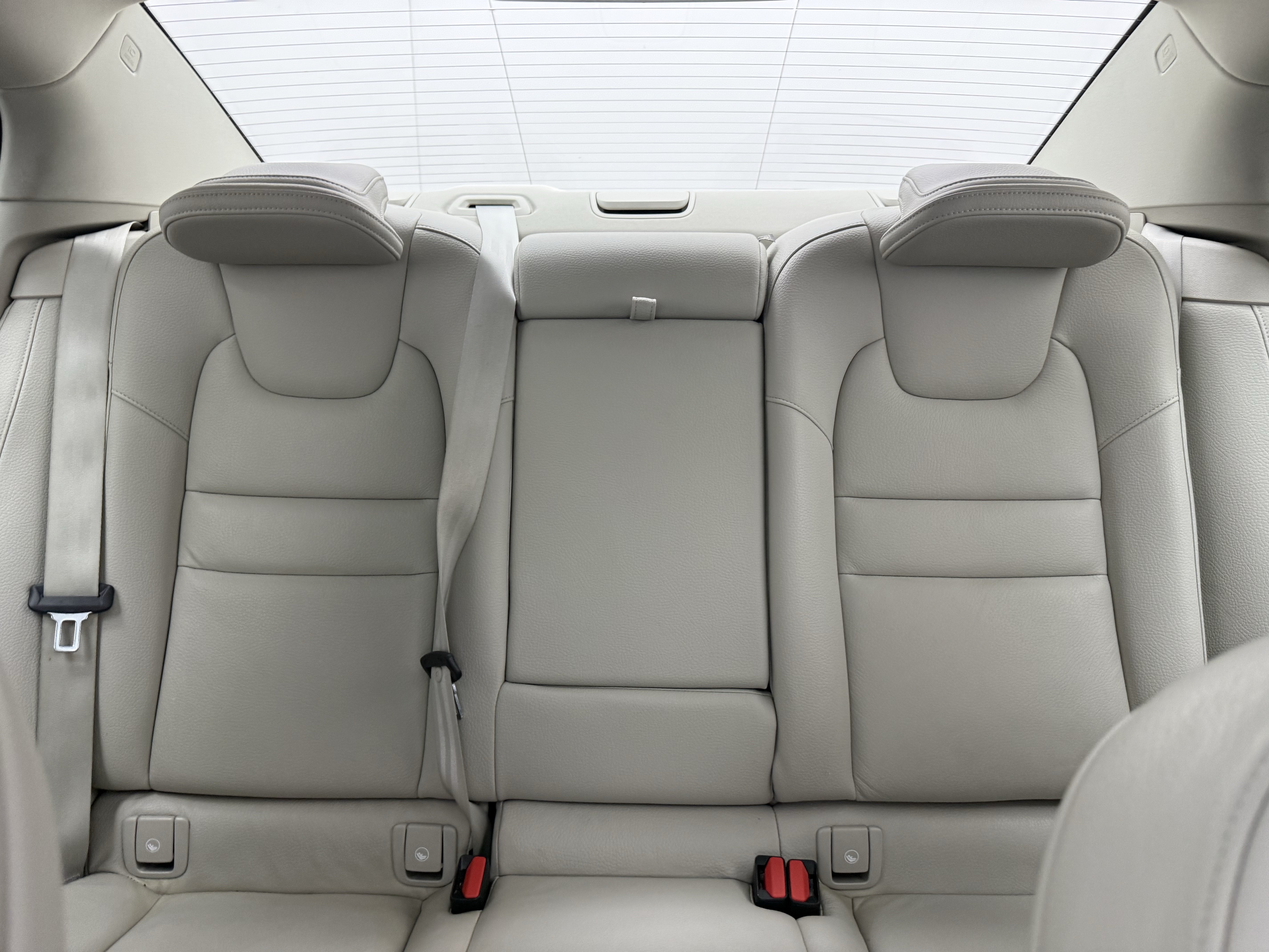 Certified 2024 Volvo S60 B5 Plus FWD image 27