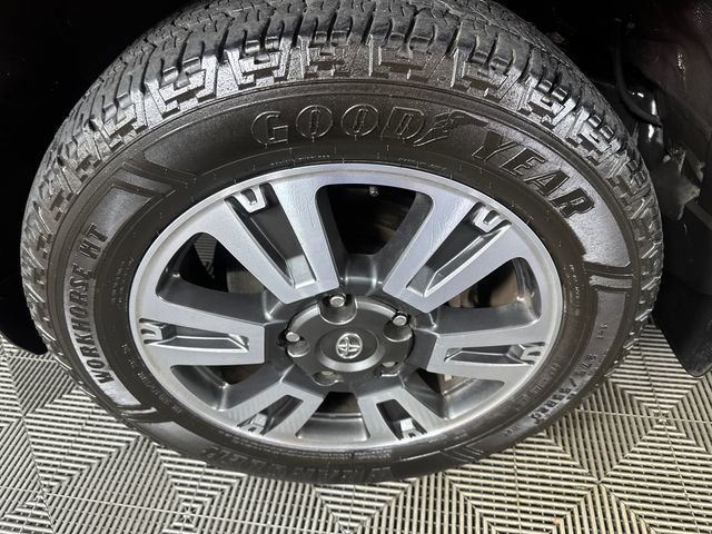 Used 2018 Toyota Tundra SR5 w/ TRD Sport Package AWD/4WD image 28