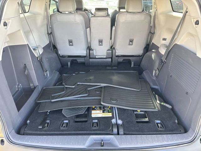 Used 2022 Toyota Sienna XLE w/ XLE Plus Package image 26