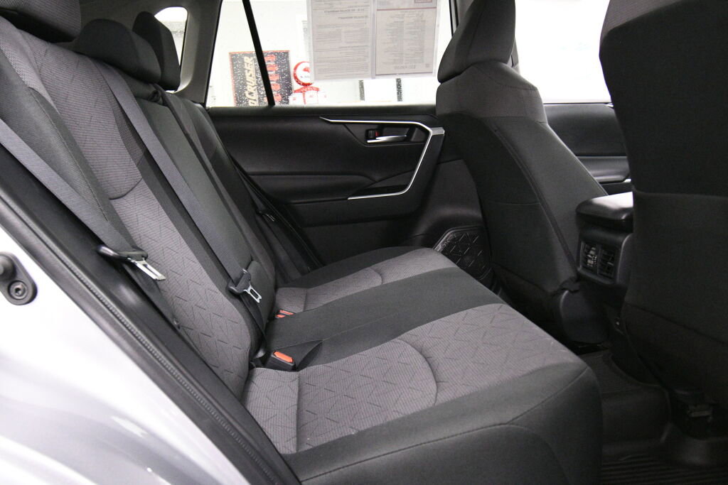 Certified 2024 Toyota RAV4 XLE image 22