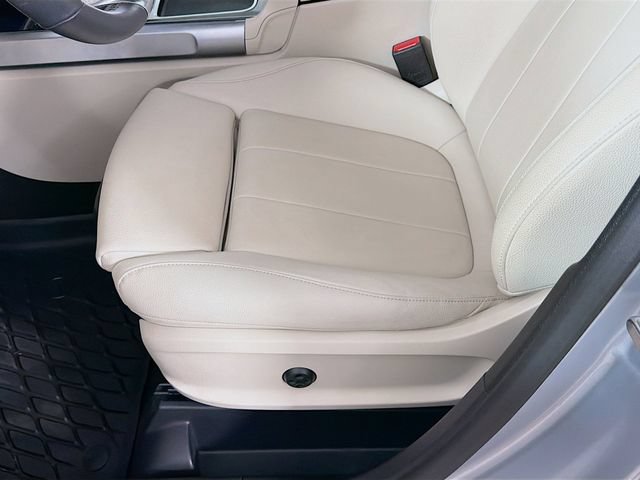 Used 2025 Mercedes-Benz GLB 250 image 23