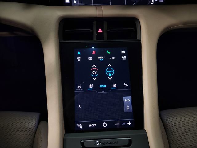 Used 2021 Porsche Taycan RWD image 19