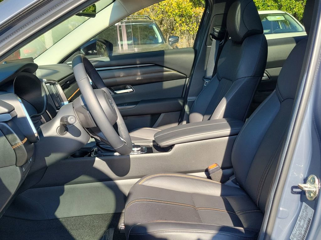 Certified 2025 MAZDA CX-50 2.5 Hybrid w/ Weather Package image 2