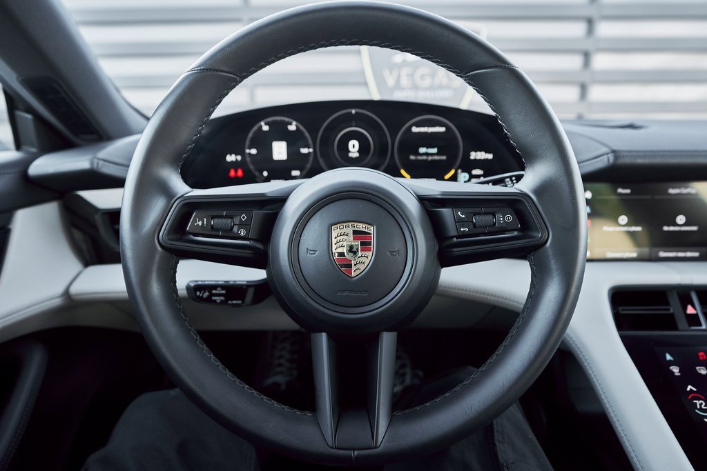 Used 2023 Porsche Taycan 4S w/ Premium Package image 51