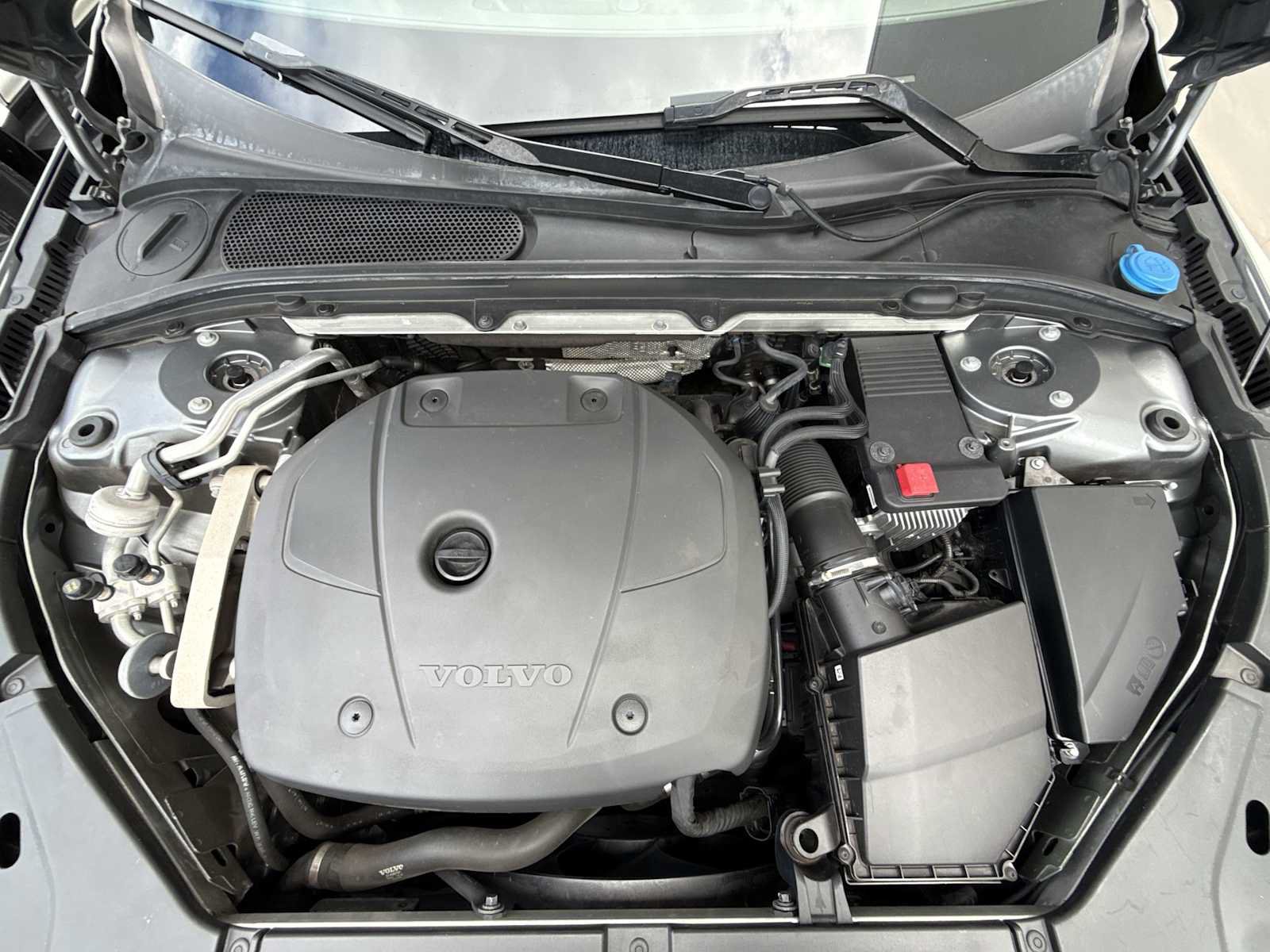 Used 2017 Volvo S90 T5 Momentum w/ Convenience Package FWD image 11