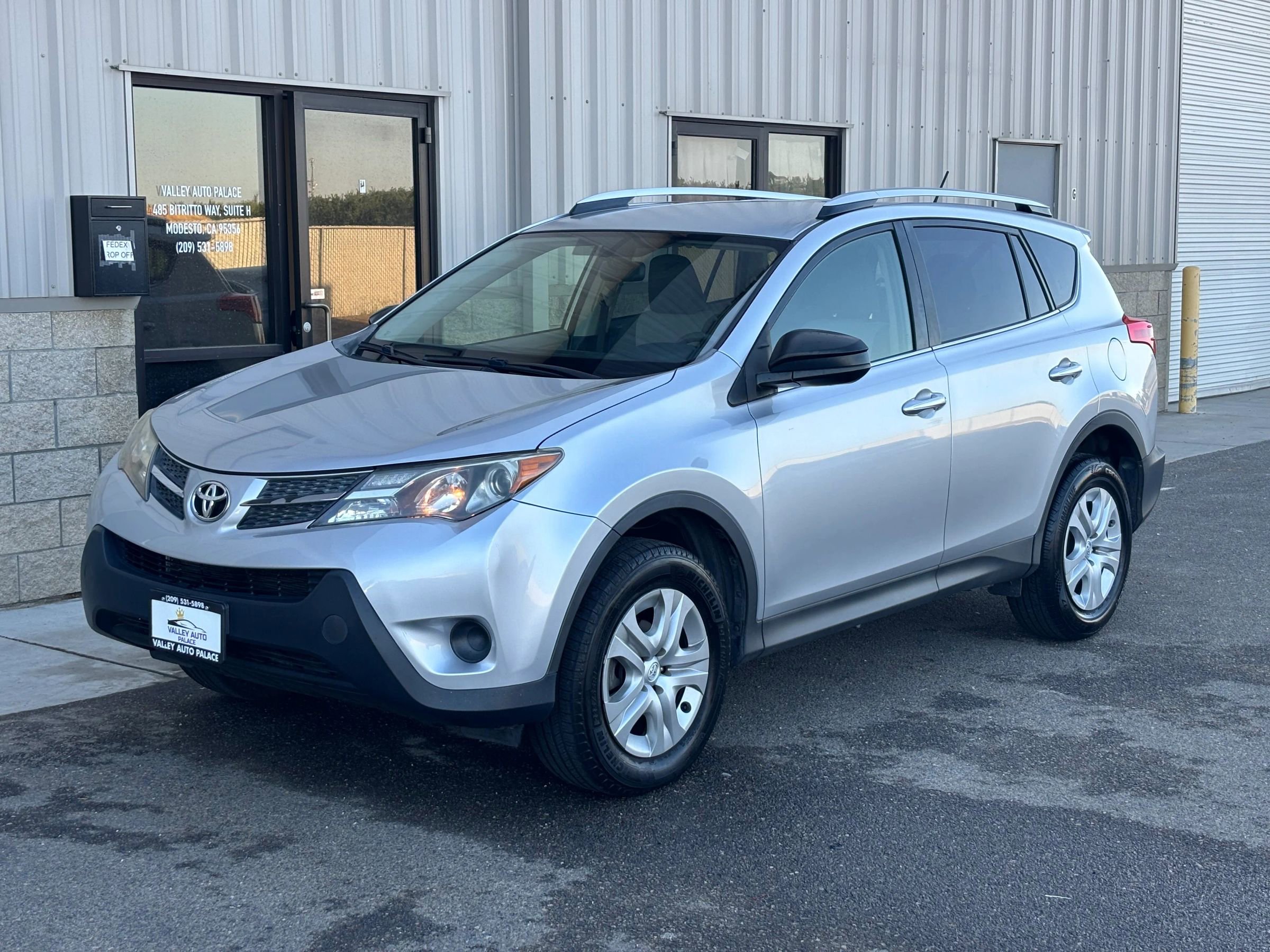 Used 2013 Toyota RAV4 LE image 7