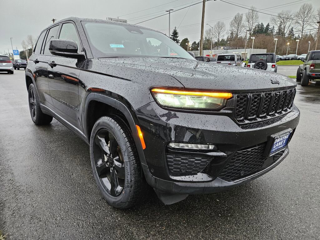 Used 2023 Jeep Grand Cherokee Limited w/ Luxury Tech Group II image 7