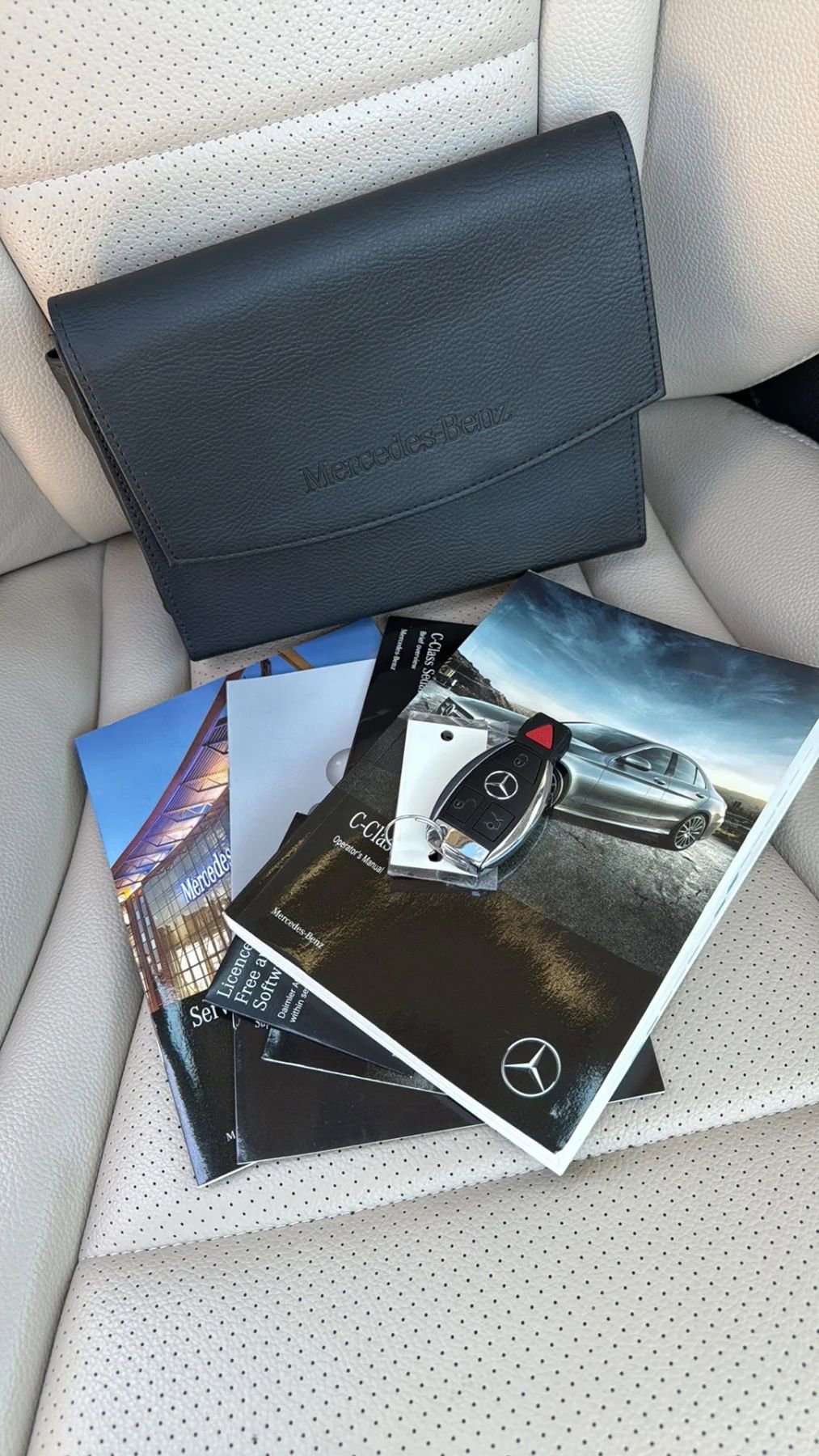 Used 2018 Mercedes-Benz C 300 4MATIC Sedan image 28