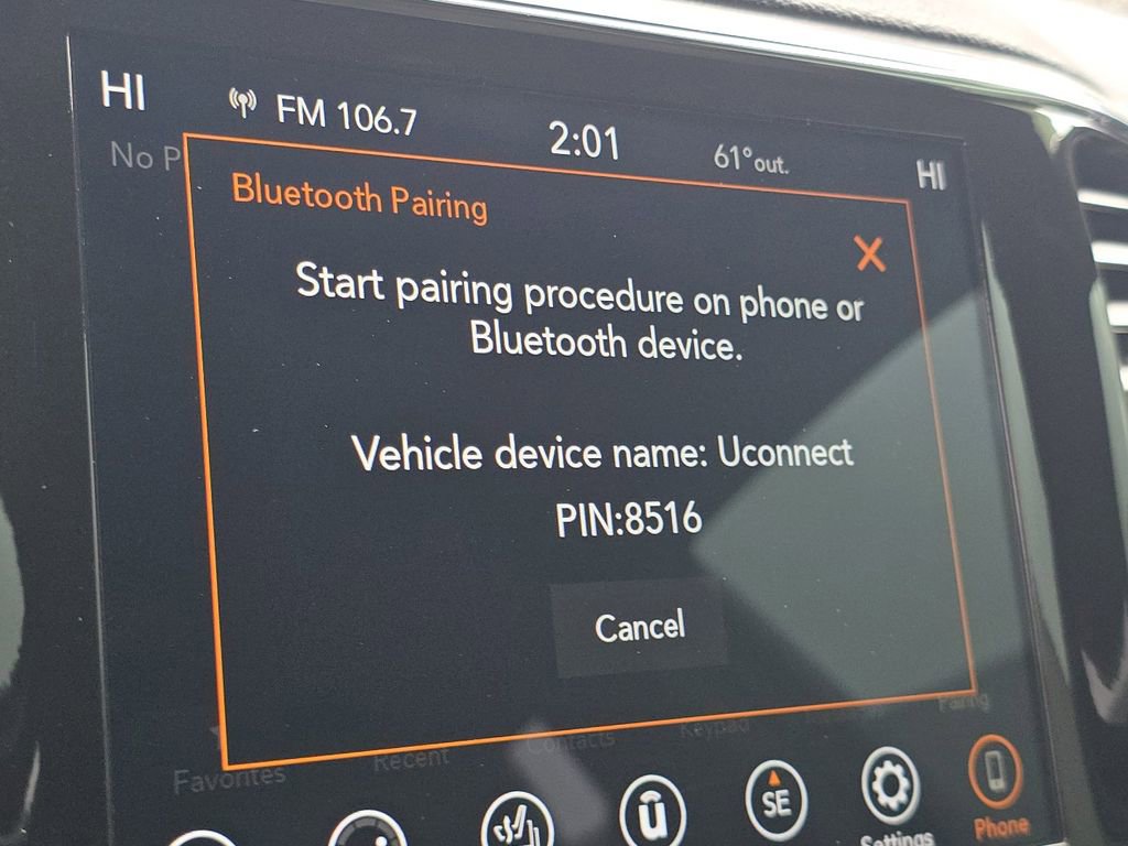 Used 2022 Jeep Grand Cherokee Laredo X image 6