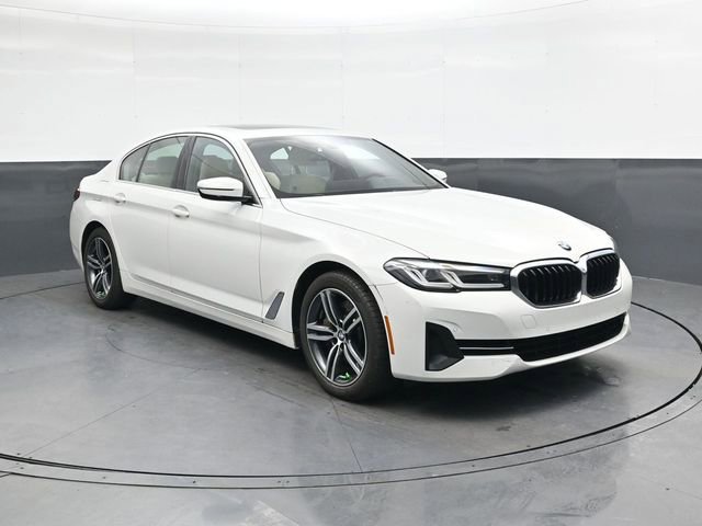 Used 2023 BMW 530i w/ Convenience Package image 2