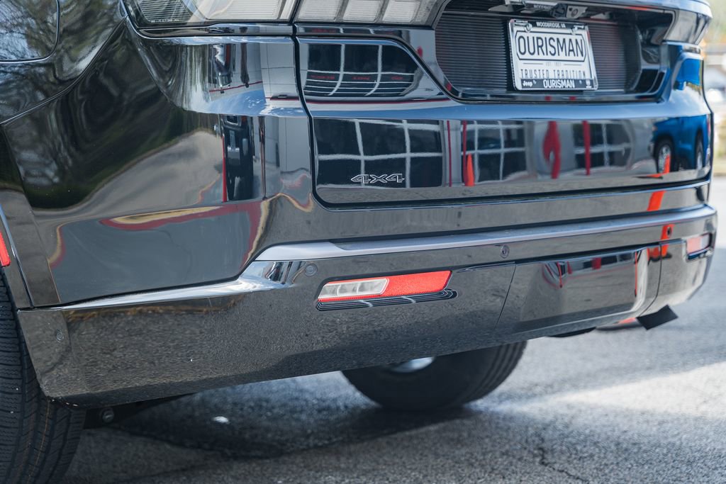 New 2026 Jeep Grand Wagoneer 4WD image 9