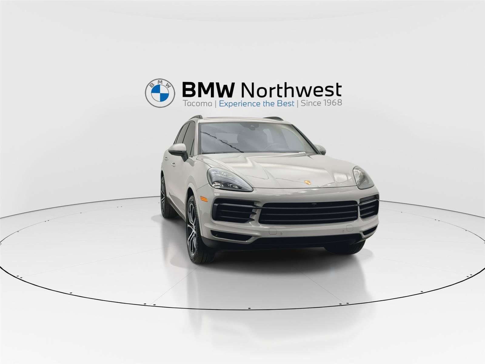 Used 2022 Porsche Cayenne Platinum Edition w/ Premium Package Plus AWD/4WD image 7