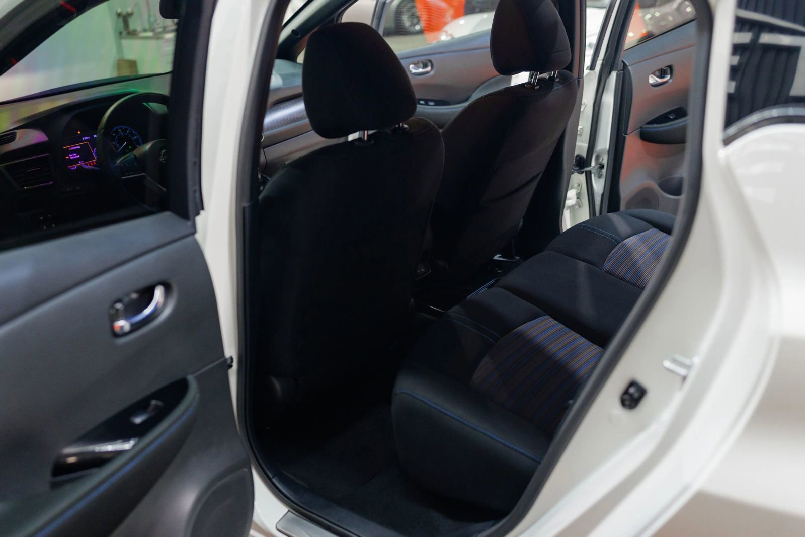 Used 2023 Nissan Leaf SV Plus image 27