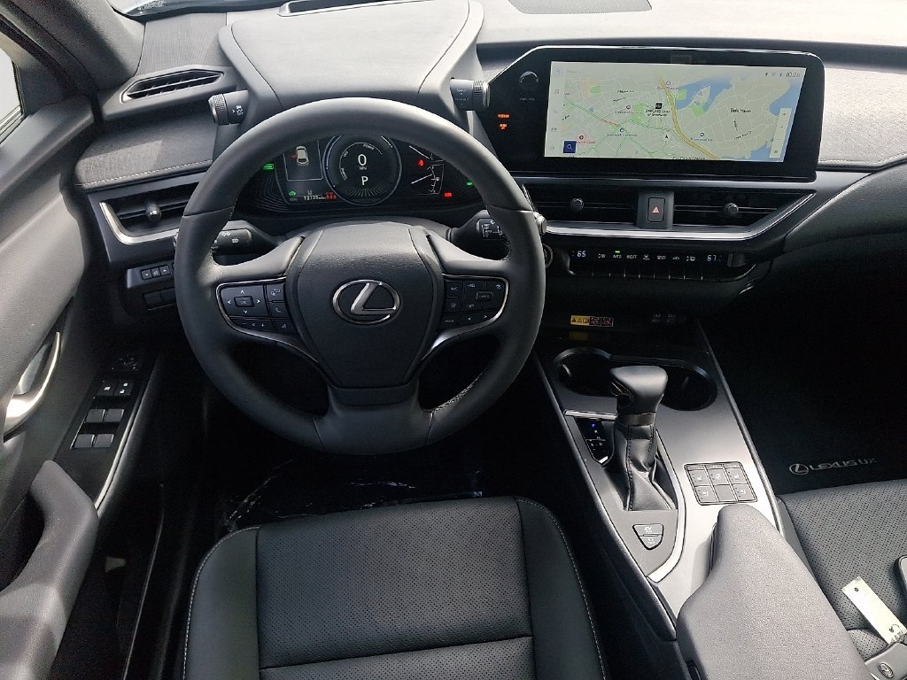 Used 2024 Lexus UX 250h AWD w/ Premium Package image 13