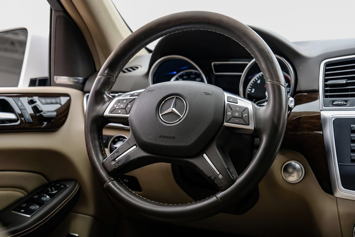 Used 2015 Mercedes-Benz ML 350 4MATIC w/ Premium 1 Package image 15