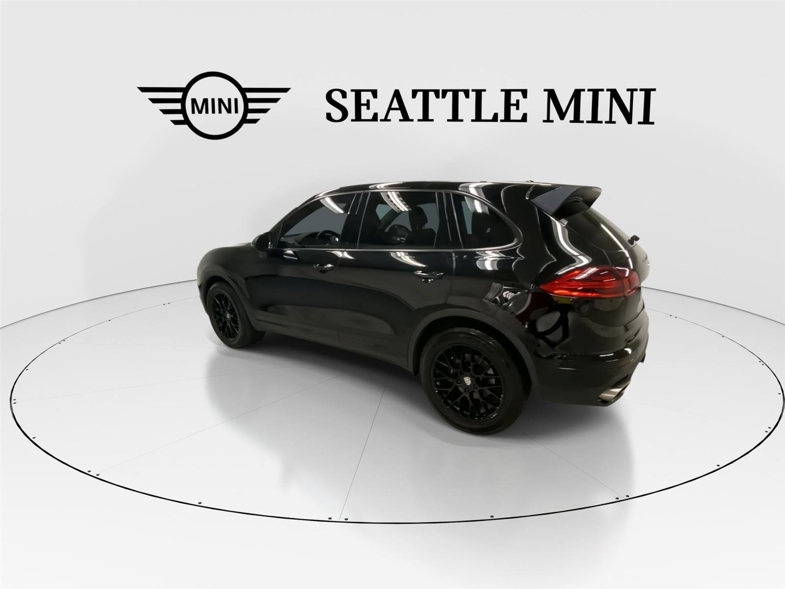 Used 2018 Porsche Cayenne image 8