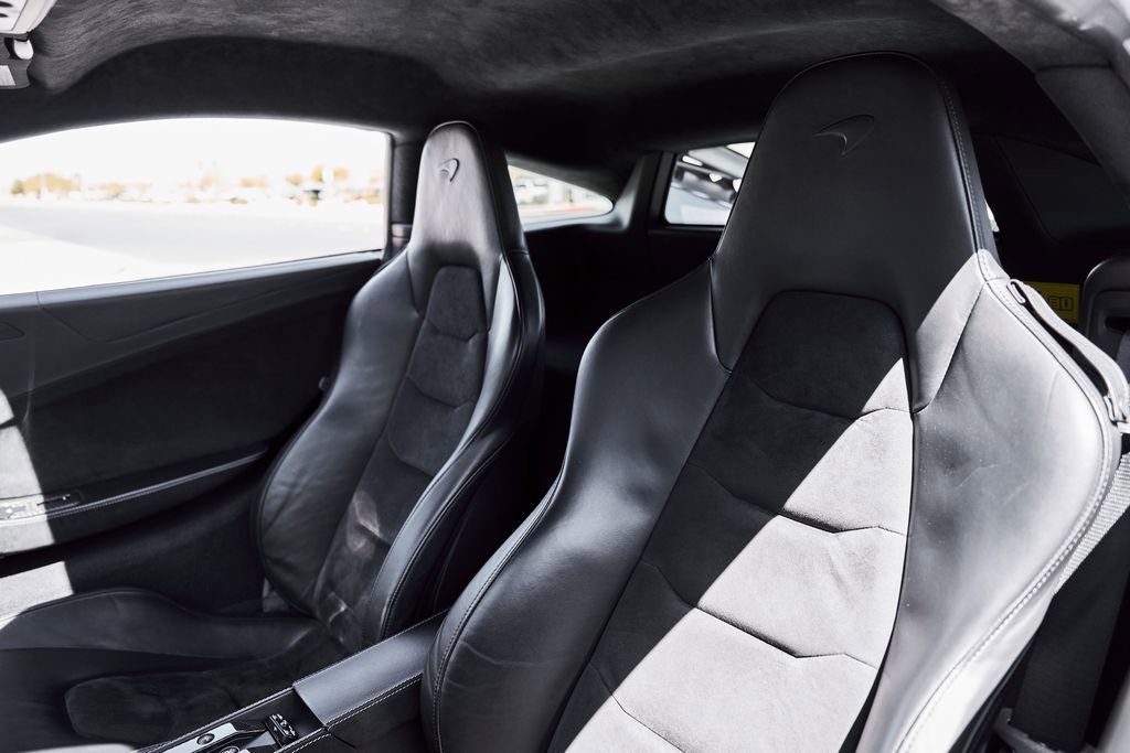 Used 2012 McLaren MP4-12C Coupe RWD image 44