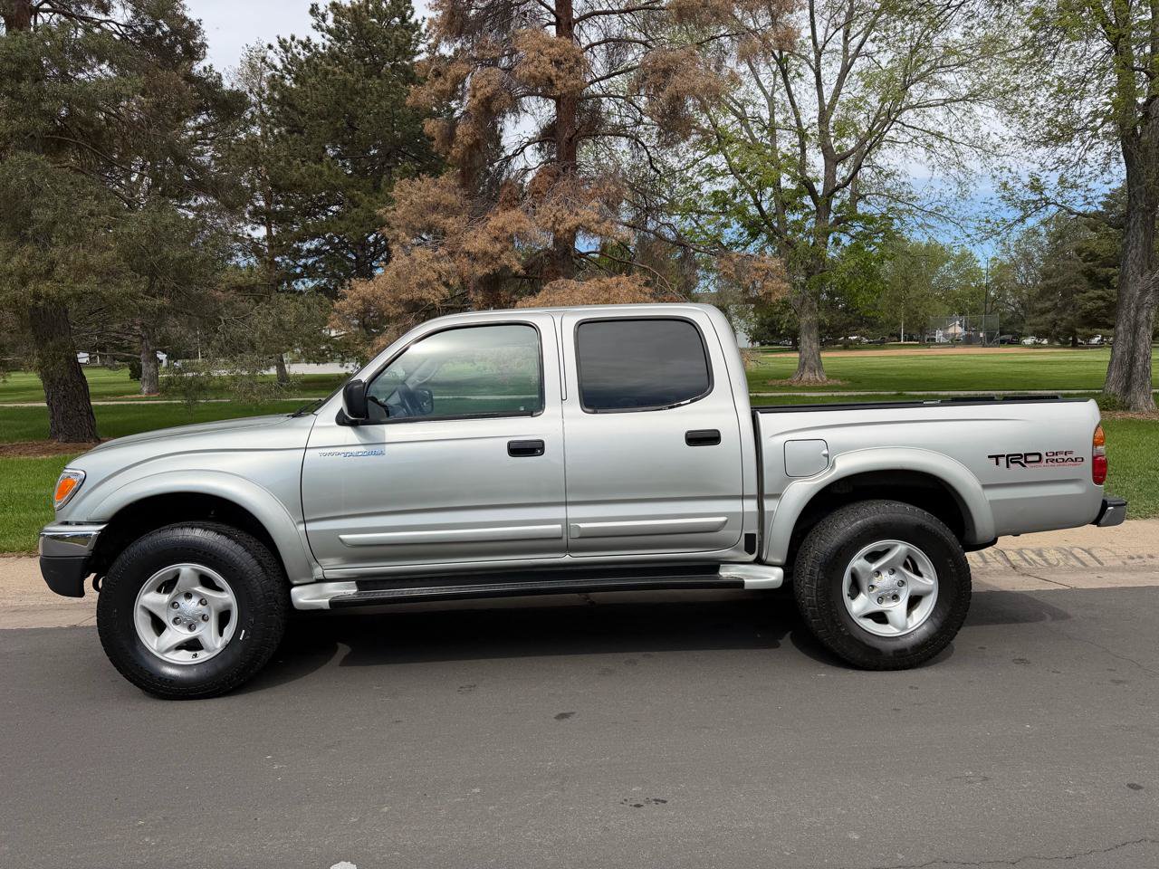 Used 2001 Toyota Tacoma 4x4 Double Cab image 2
