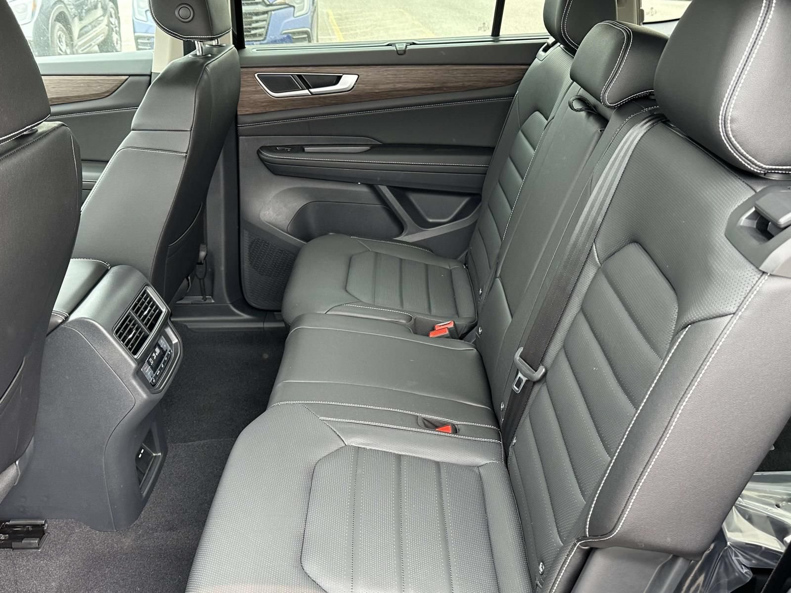 New 2026 Volkswagen Atlas SEL AWD/4WD image 13