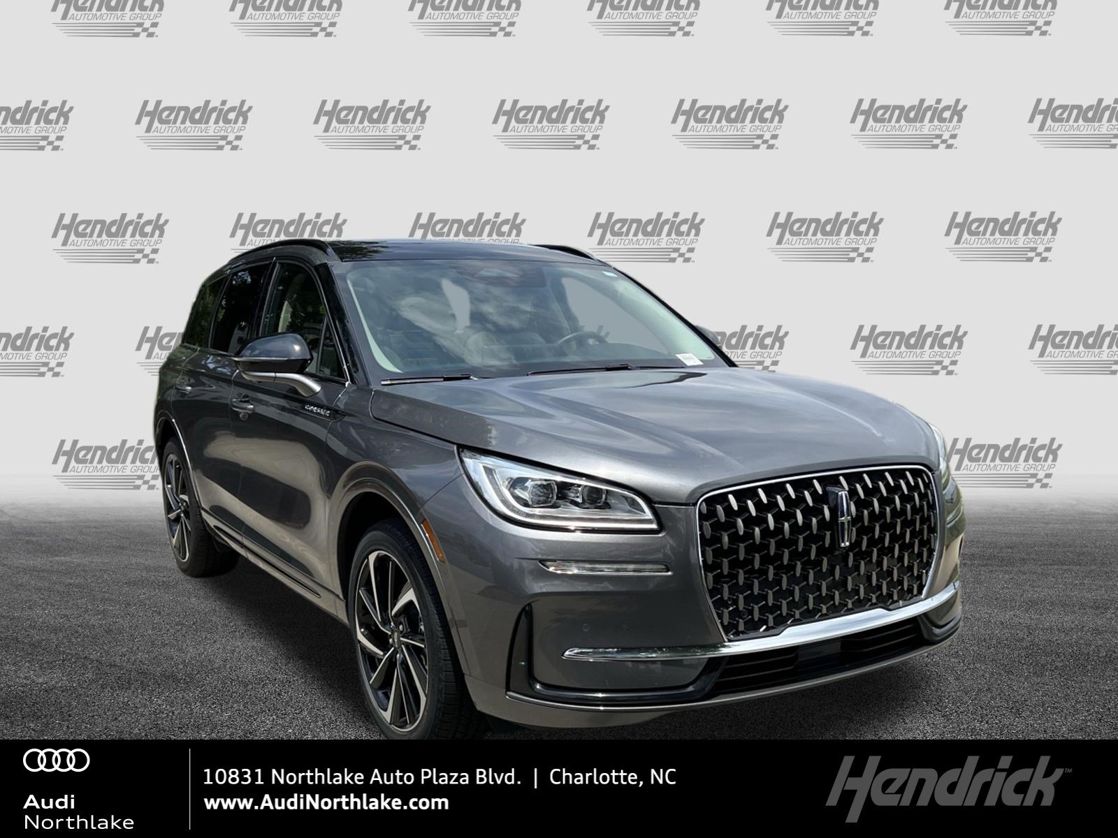 Used 2025 Lincoln Corsair Grand Touring w/ Equipment Group 301A AWD/4WD image 1