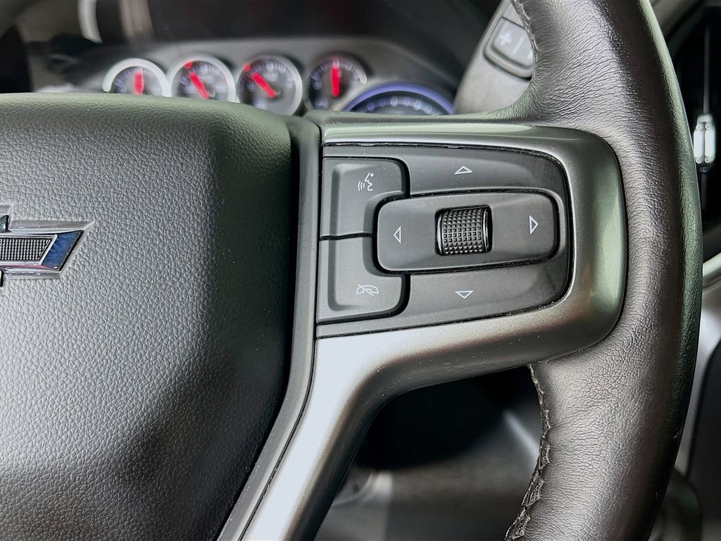 Used 2021 Chevrolet Silverado 1500 RST AWD/4WD image 17