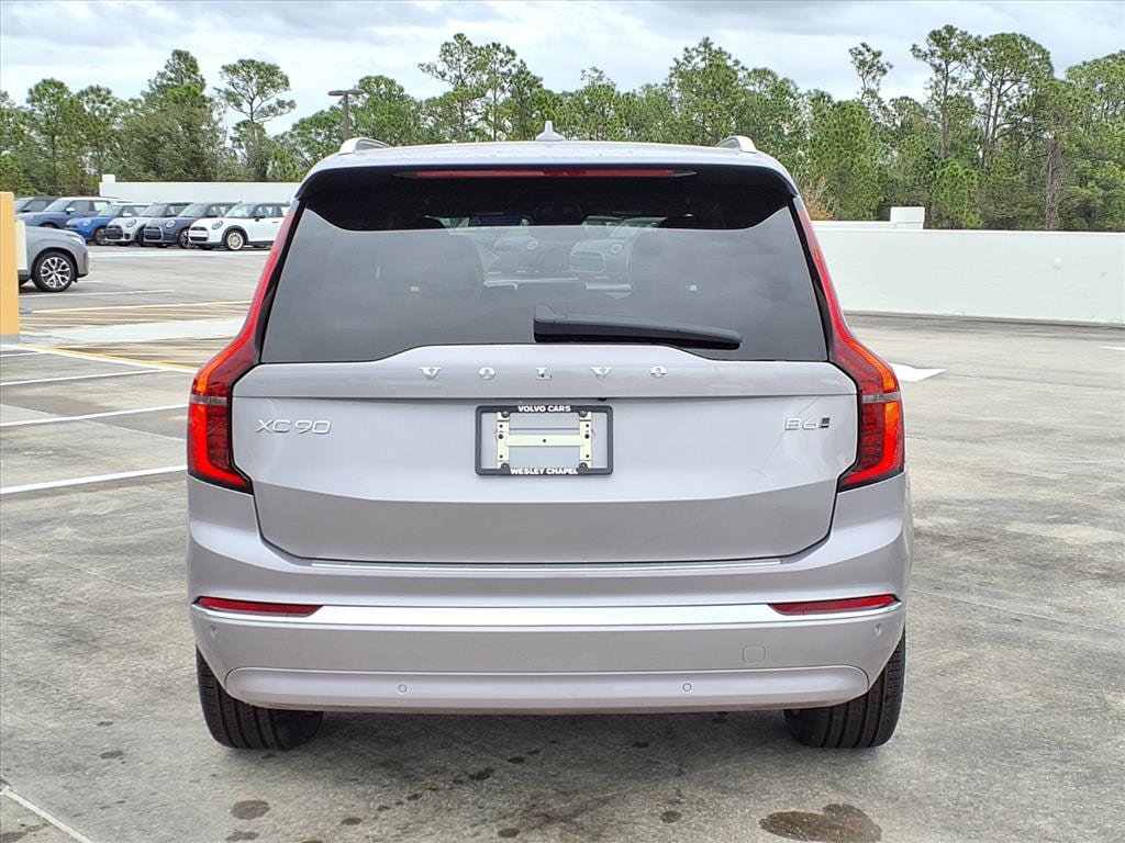 New 2026 Volvo XC90 B6 Plus w/ Protection Package Premier AWD/4WD image 6