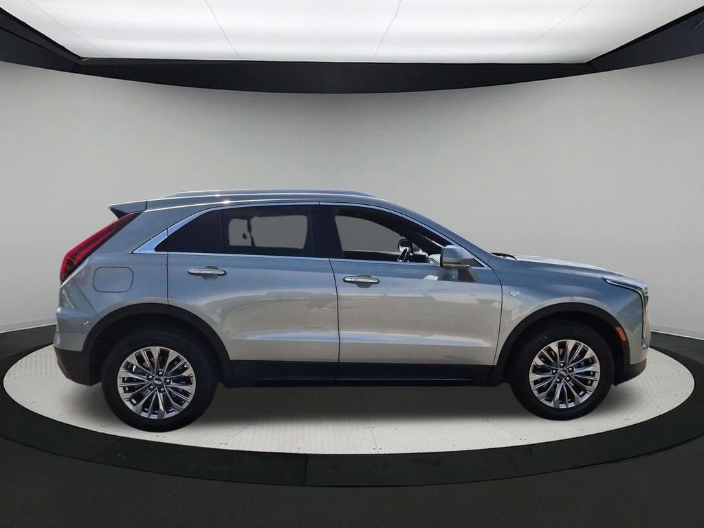 Certified 2025 Cadillac XT4 Premium Luxury FWD image 8