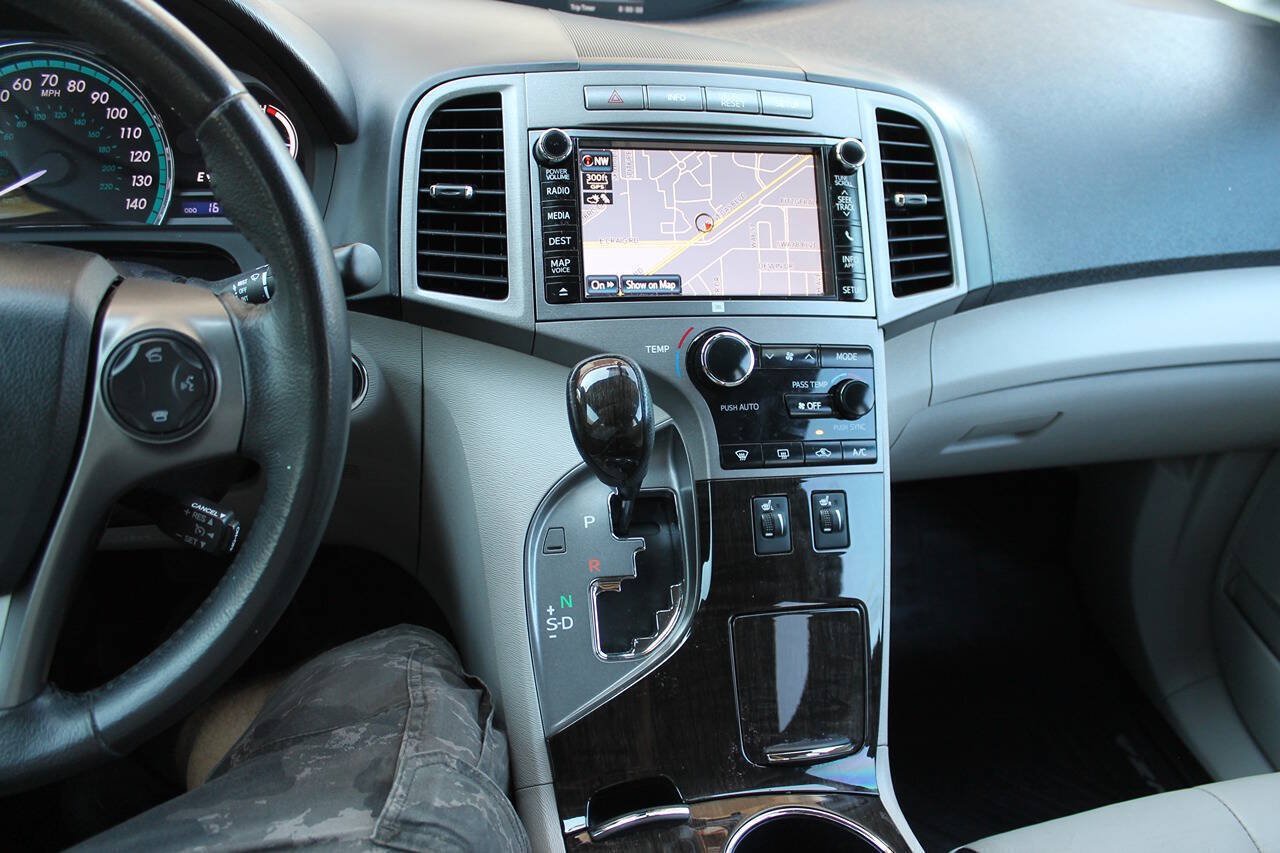 Used 2013 Toyota Venza Limited w/ Tow Prep Pkg AWD/4WD image 39