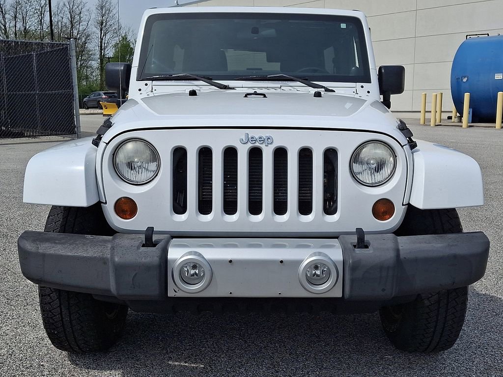 Used 2012 Jeep Wrangler Unlimited Sahara w/ Dual Top Group image 4