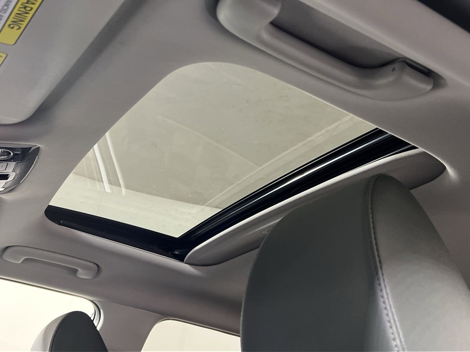 Used 2025 Kia Seltos SX w/ SX Sunroof Package image 22