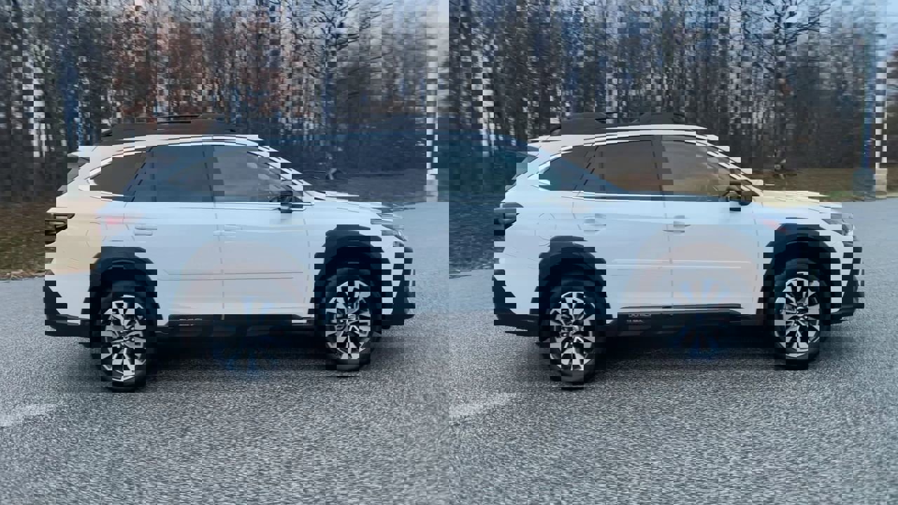 Used 2025 Subaru Outback Limited image 10