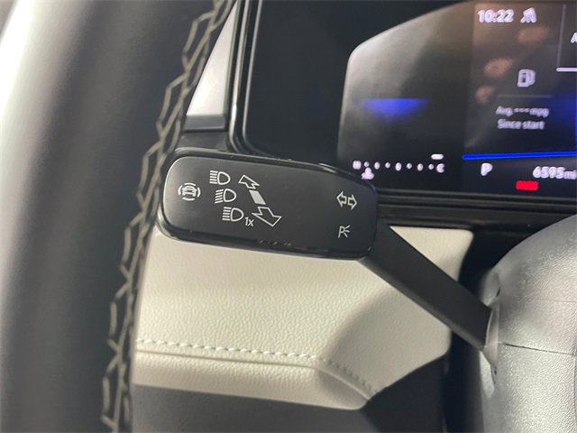 Used 2025 Volkswagen Taos S image 13