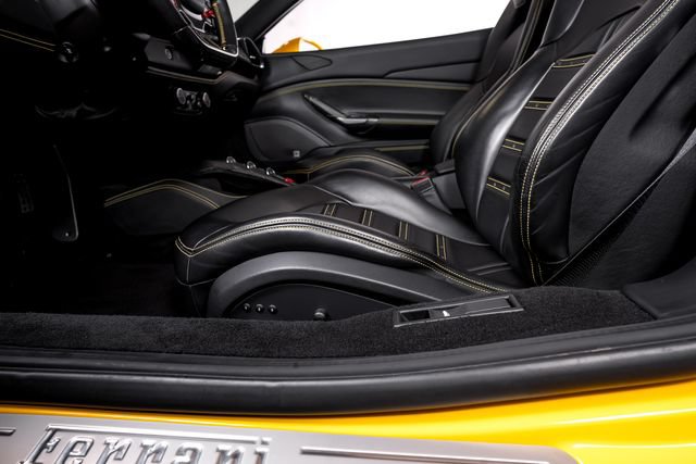 Used 2019 Ferrari 488 Spider RWD image 26