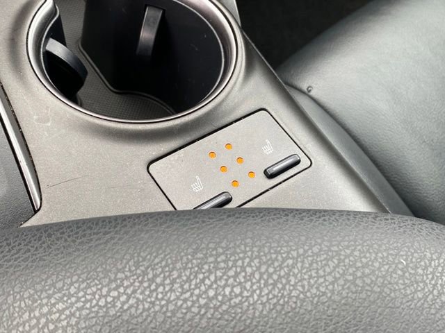 Used 2021 Toyota Camry SE image 11