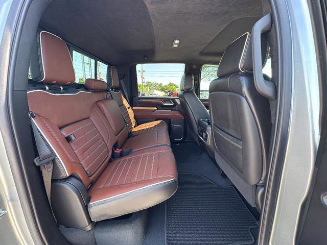 Used 2024 GMC Sierra 2500 Denali Ultimate image 15
