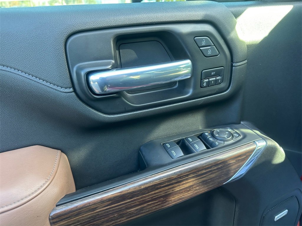 Used 2023 Chevrolet Silverado 2500 High Country w/ Technology Package image 29