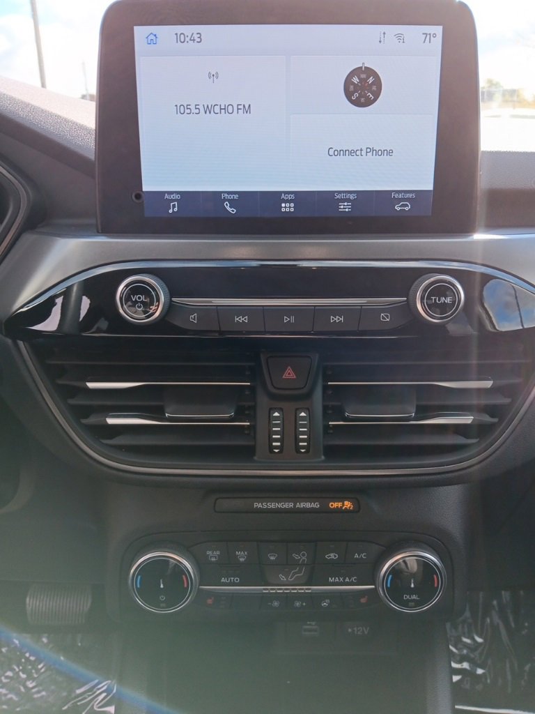 Used 2023 Ford Escape Active w/ Cold Weather Package image 9